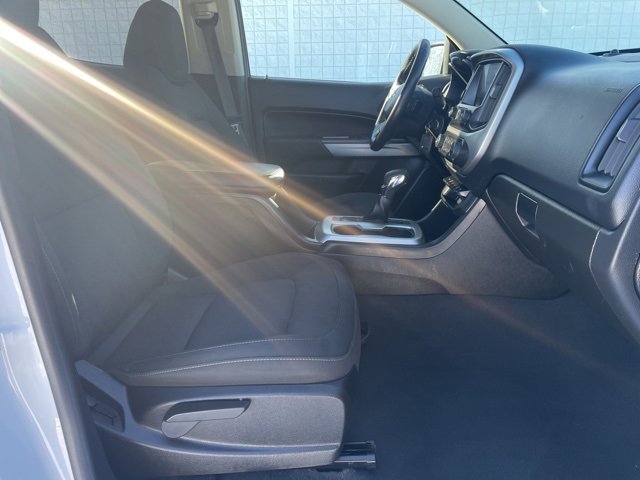 Used 2022 Chevrolet Colorado LT w/ Safety Package image 19