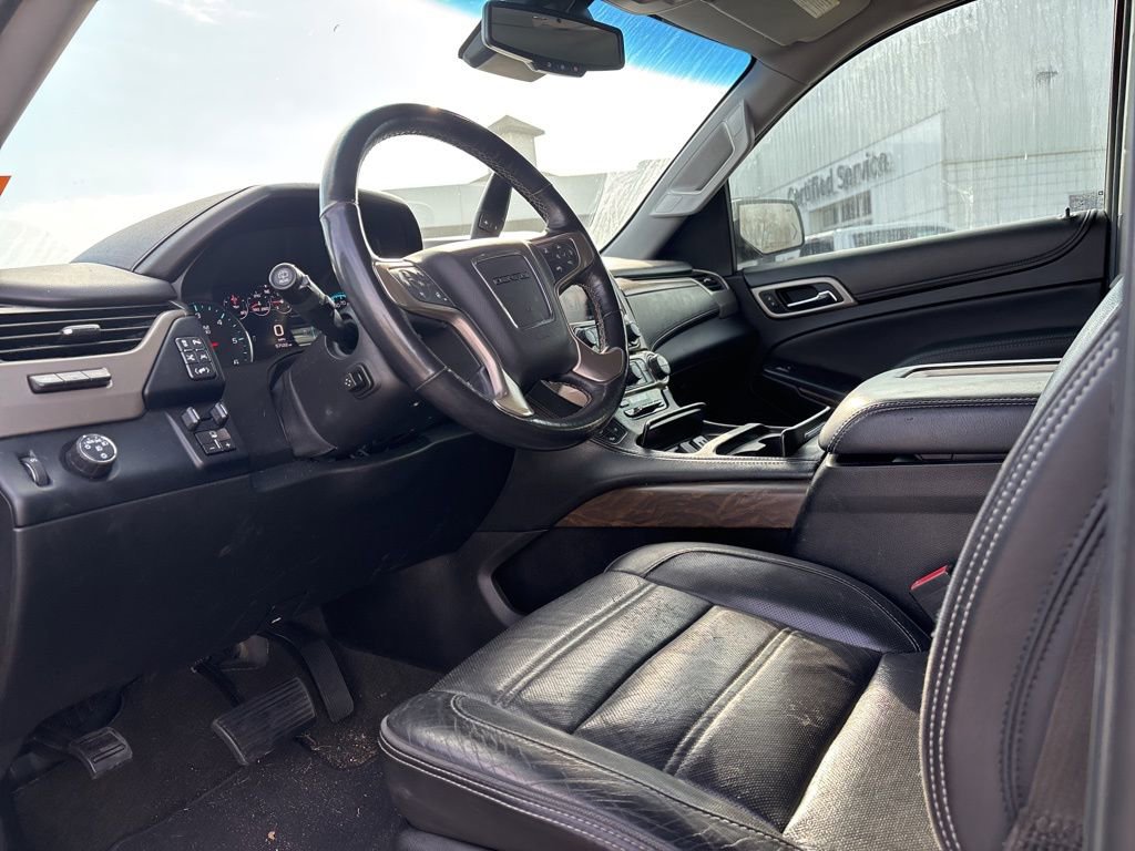 Used 2018 GMC Yukon XL Denali w/ Denali Ultimate Package RWD image 18