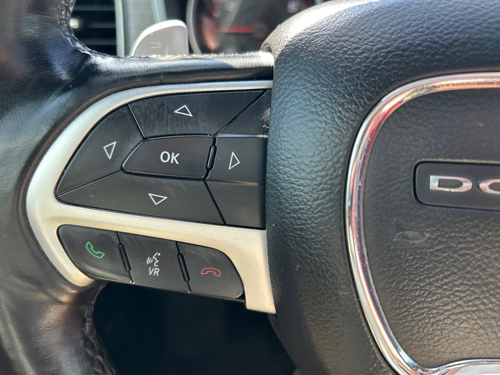 Used 2017 Dodge Charger R/T w/ Premium Group image 22