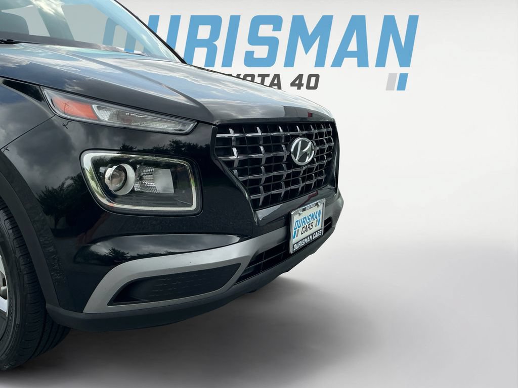 Used 2024 Hyundai Venue SEL FWD image 22