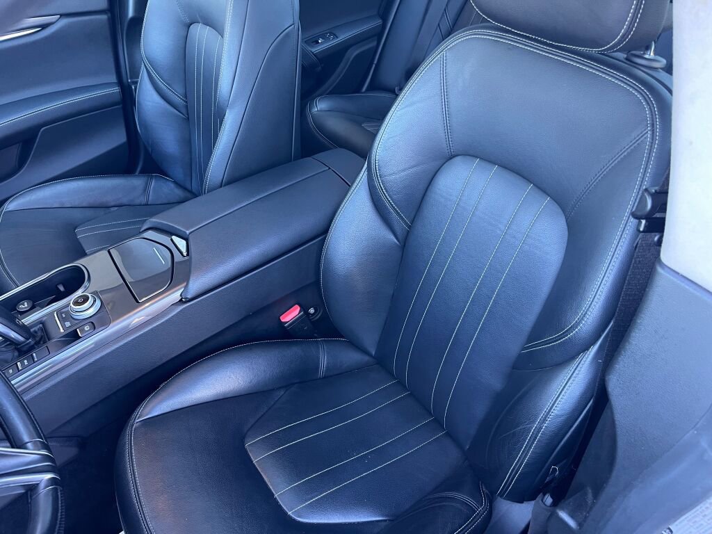 Used 2021 Maserati Ghibli S image 15