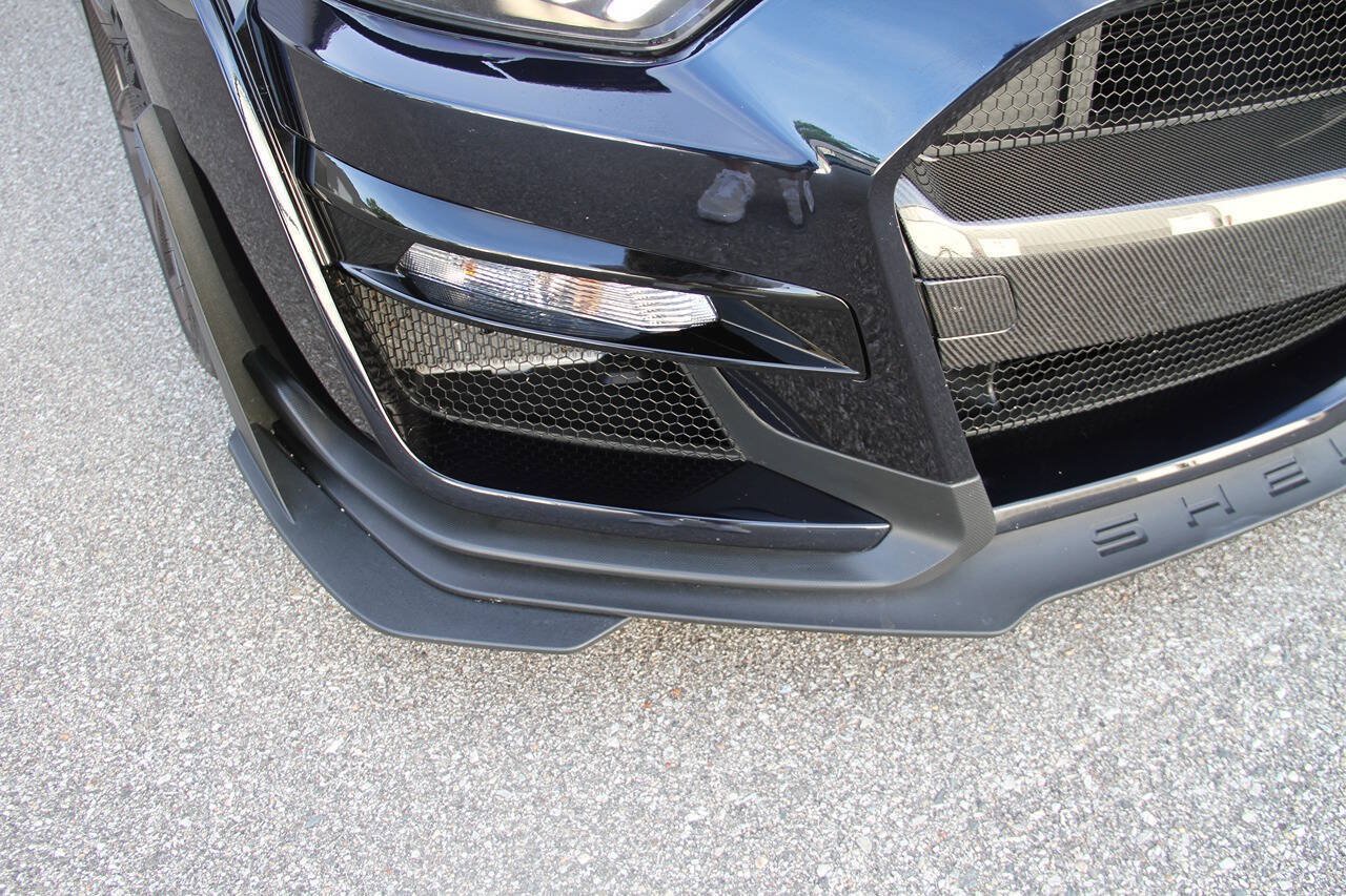 Used 2021 Ford Mustang Shelby GT500 w/ Carbon Fiber Track Pack RWD image 16