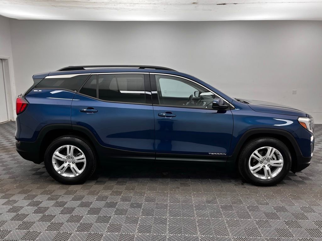 Used 2020 GMC Terrain SLE w/ Driver Convenience Package image 7