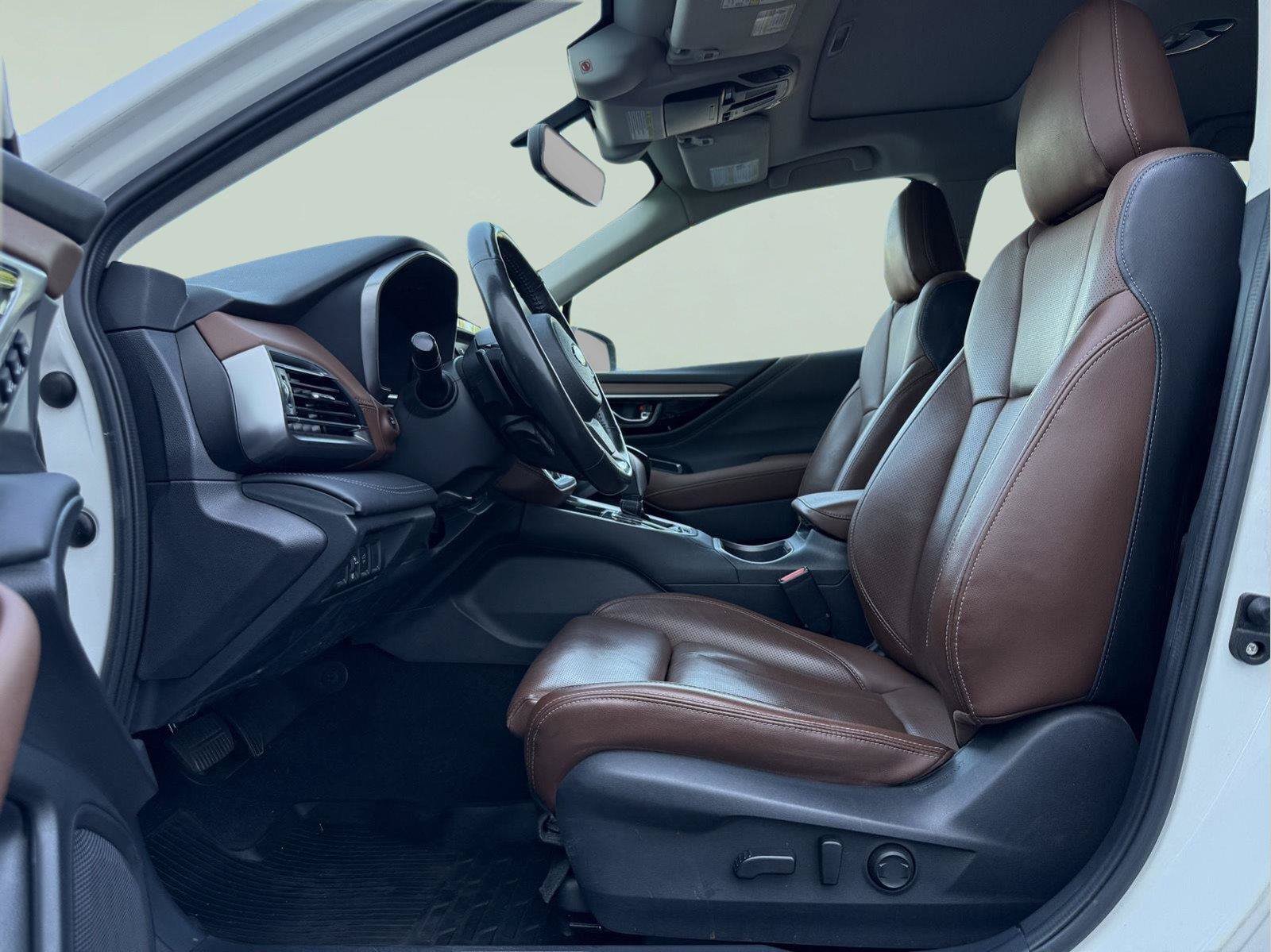 Used 2022 Subaru Outback Touring AWD/4WD image 9