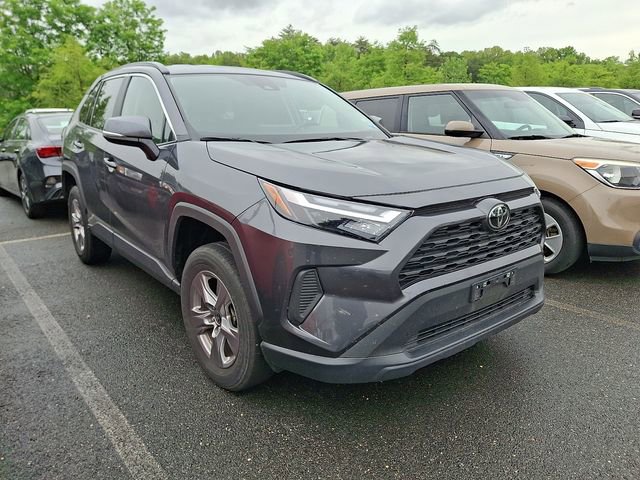 Used 2025 Toyota RAV4 XLE AWD/4WD image 5