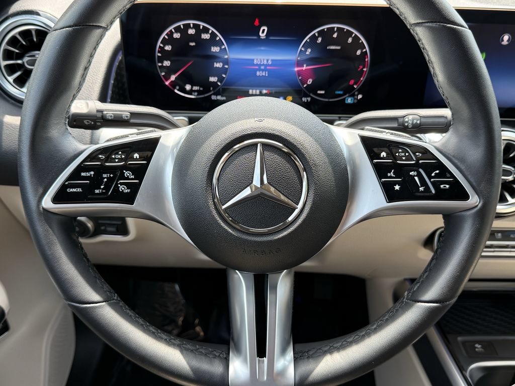 Certified 2025 Mercedes-Benz GLB 250 4MATIC image 20