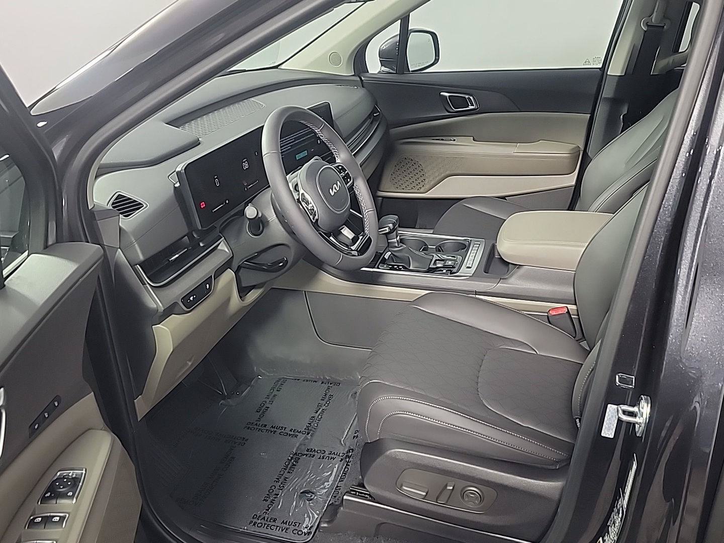 Certified 2026 Kia Carnival EX FWD image 19