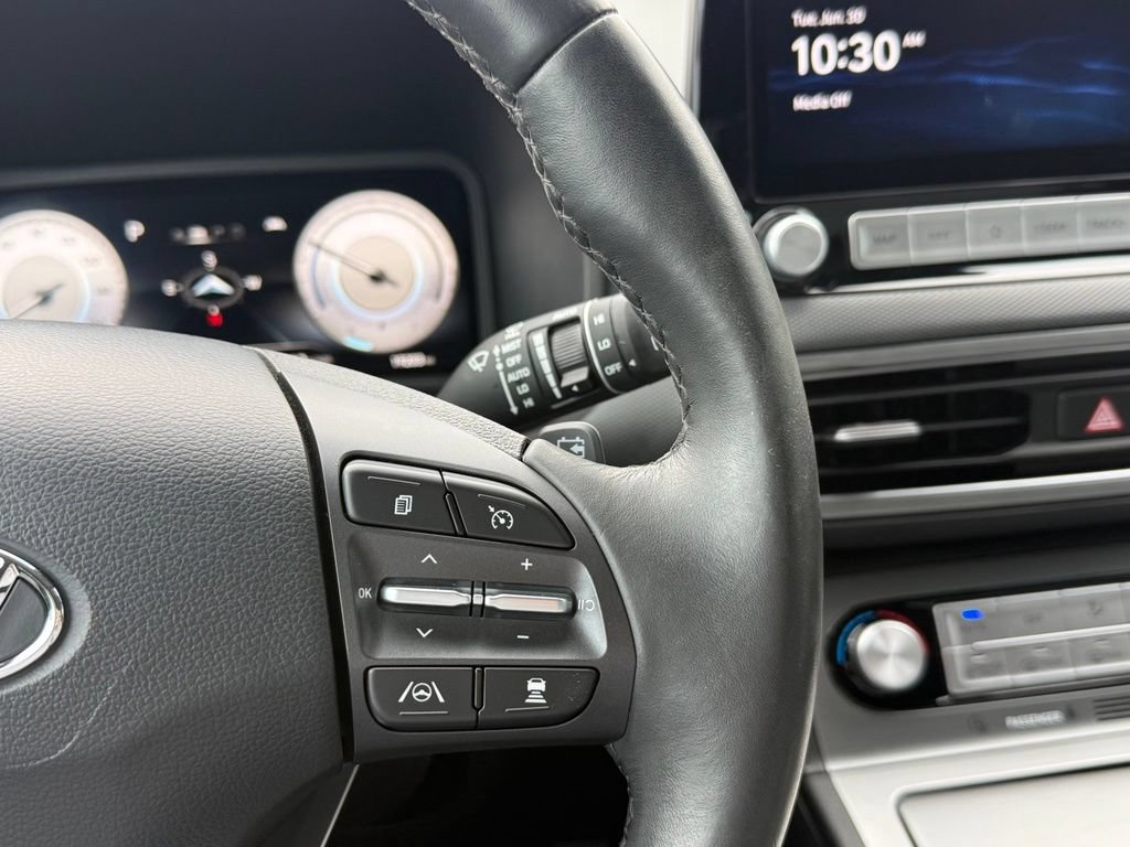 Certified 2023 Hyundai Kona Limited FWD image 24