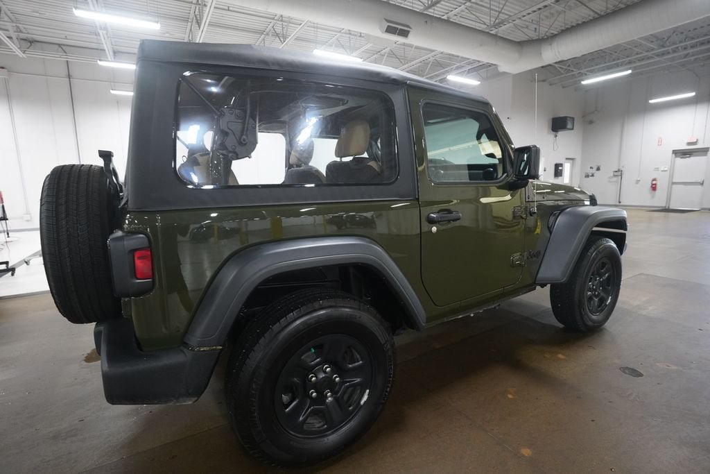 Used 2021 Jeep Wrangler Sport AWD/4WD image 33