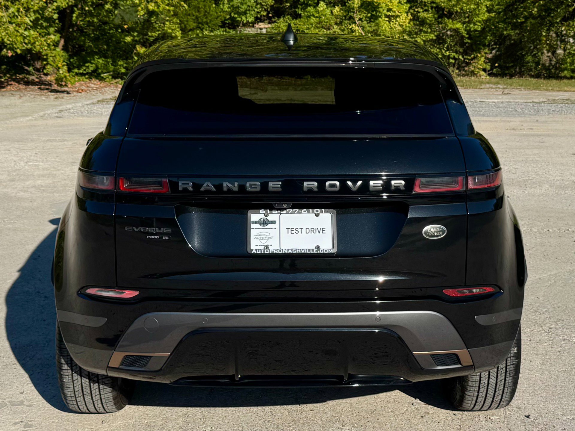 Used 2020 Land Rover Range Rover Evoque R-Dynamic SE image 6