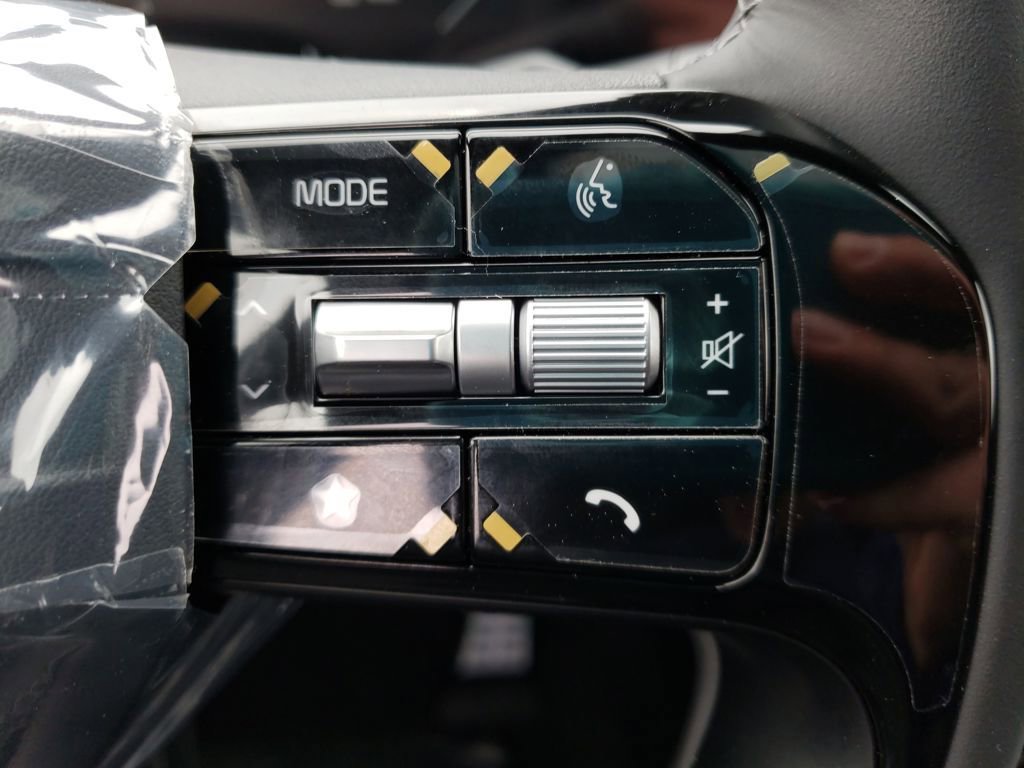 New 2026 Kia Sorento SX Prestige AWD/4WD image 13