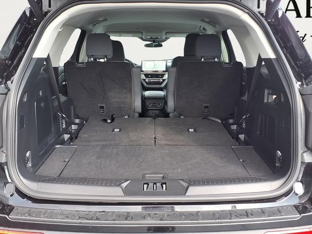 Used 2025 Ford Explorer Active AWD/4WD image 10