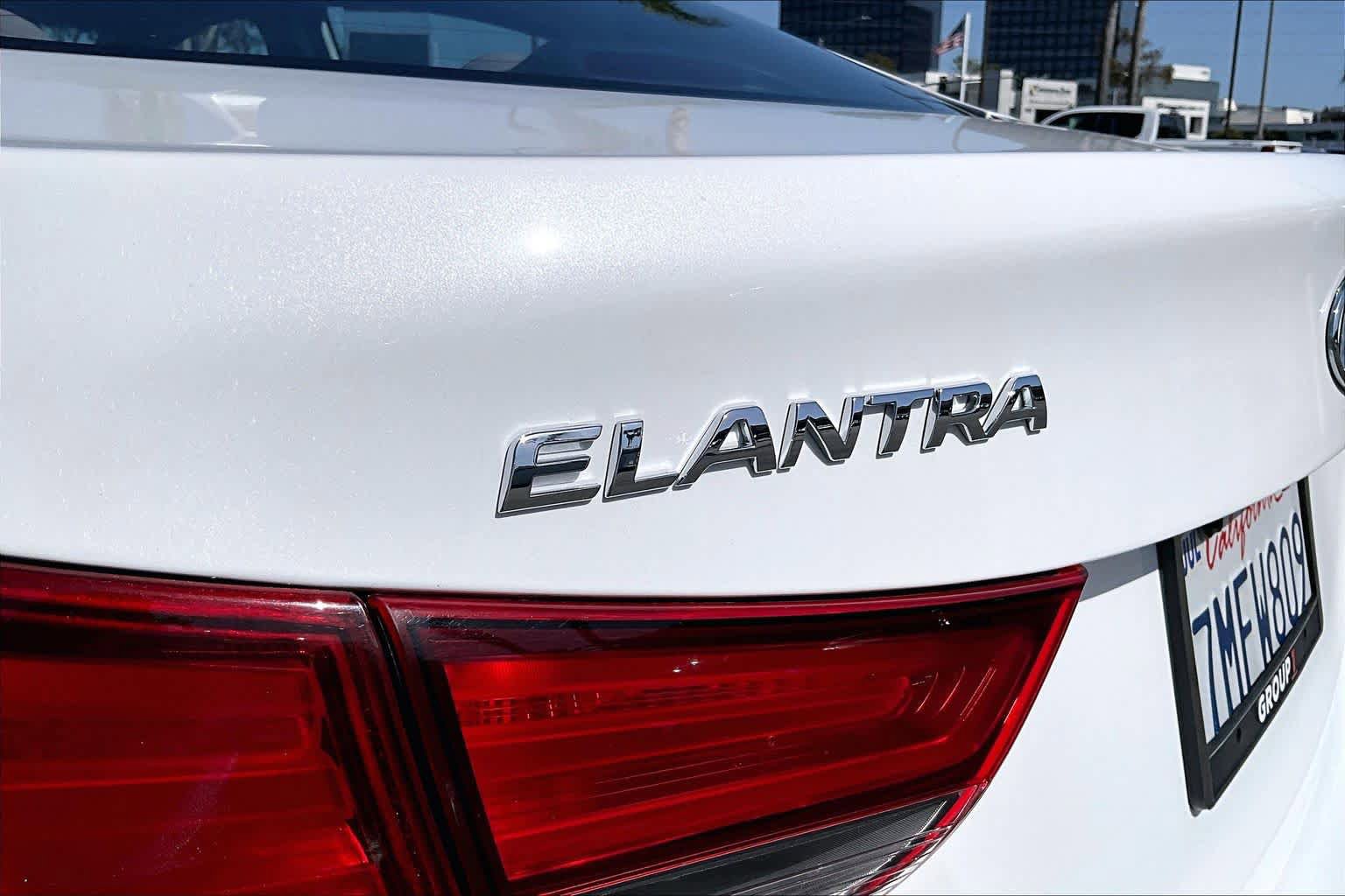 Used 2016 Hyundai Elantra SE FWD image 9