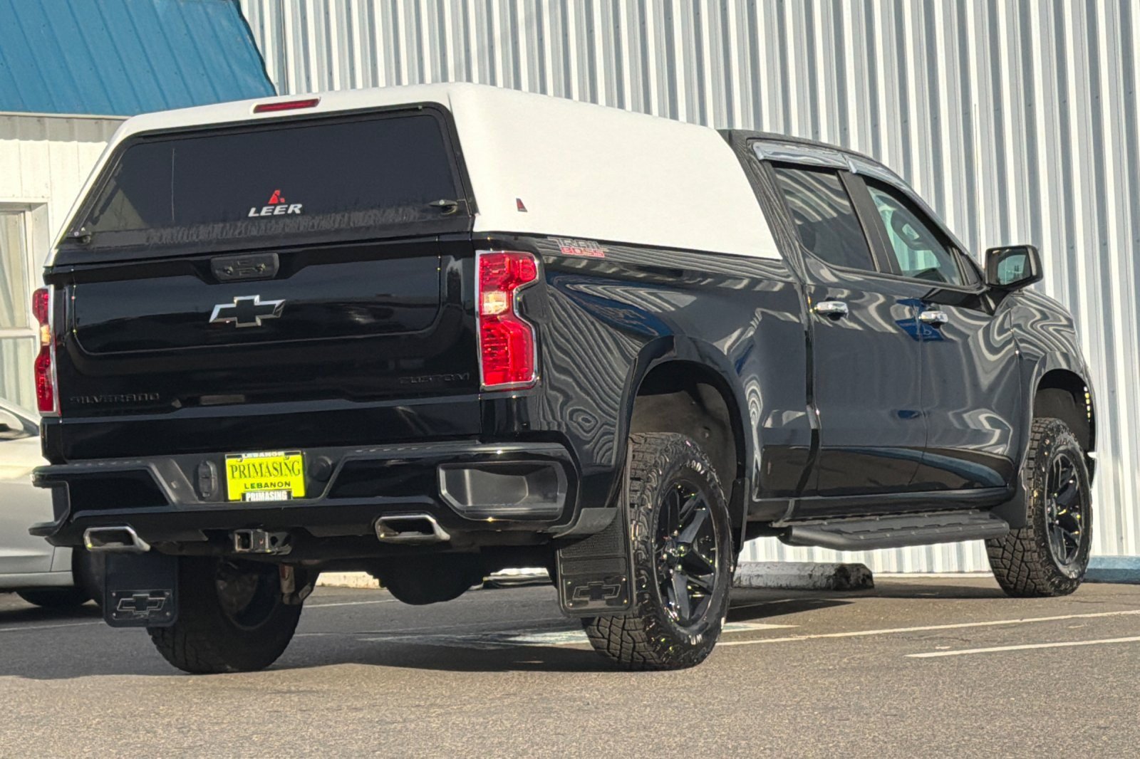 Used 2024 Chevrolet Silverado 1500 Custom Trail Boss w/ LPO, Dark Essentials Package AWD/4WD image 4