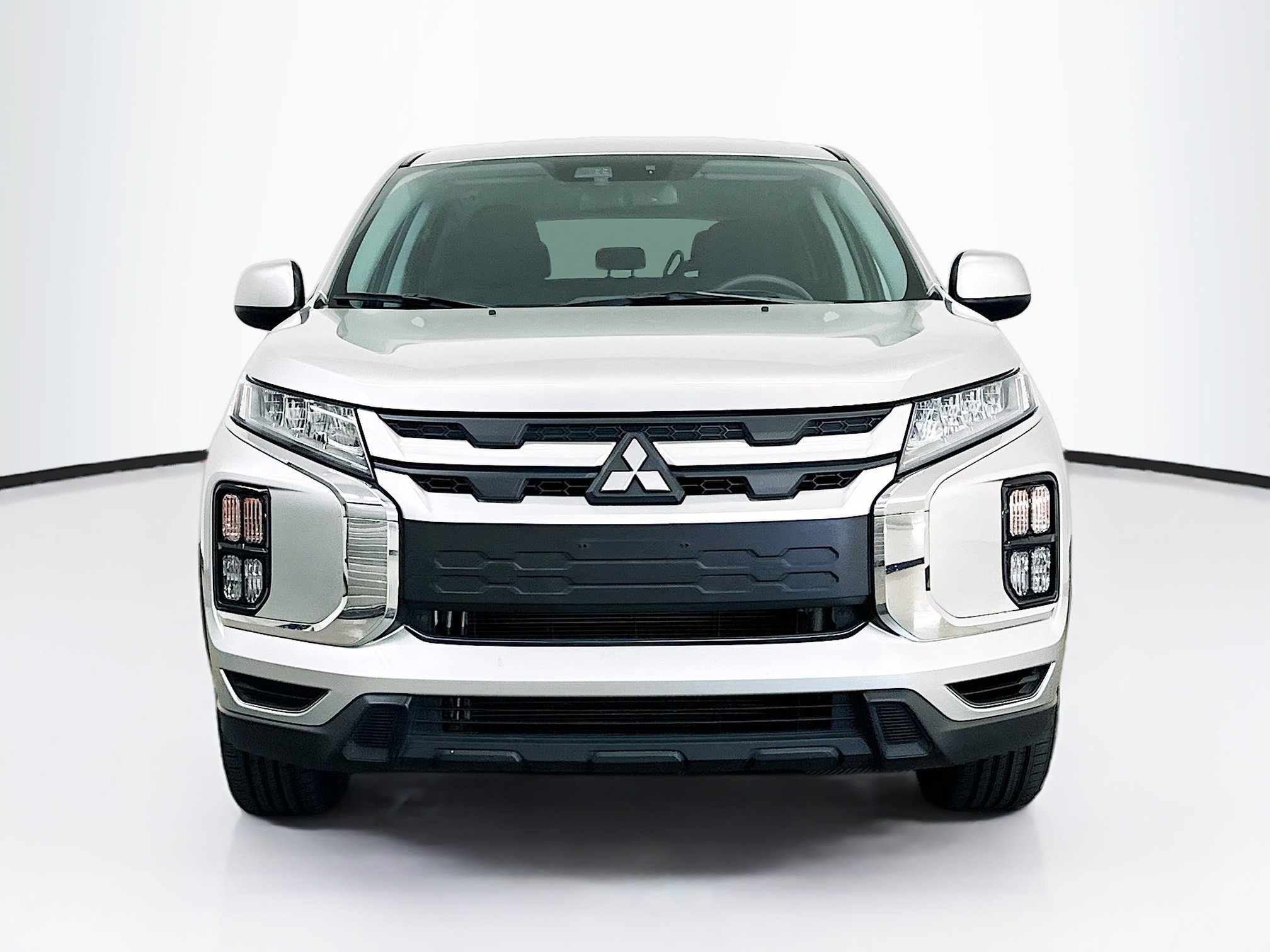 Used 2025 Mitsubishi Eclipse Cross SE AWD/4WD image 2