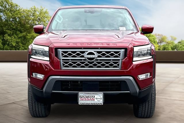 Certified 2024 Nissan Frontier SL RWD image 2