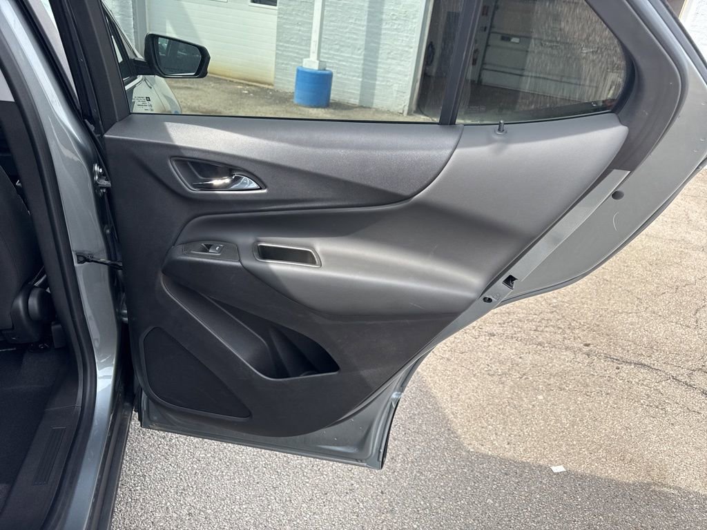 Used 2024 Chevrolet Equinox LT FWD image 11