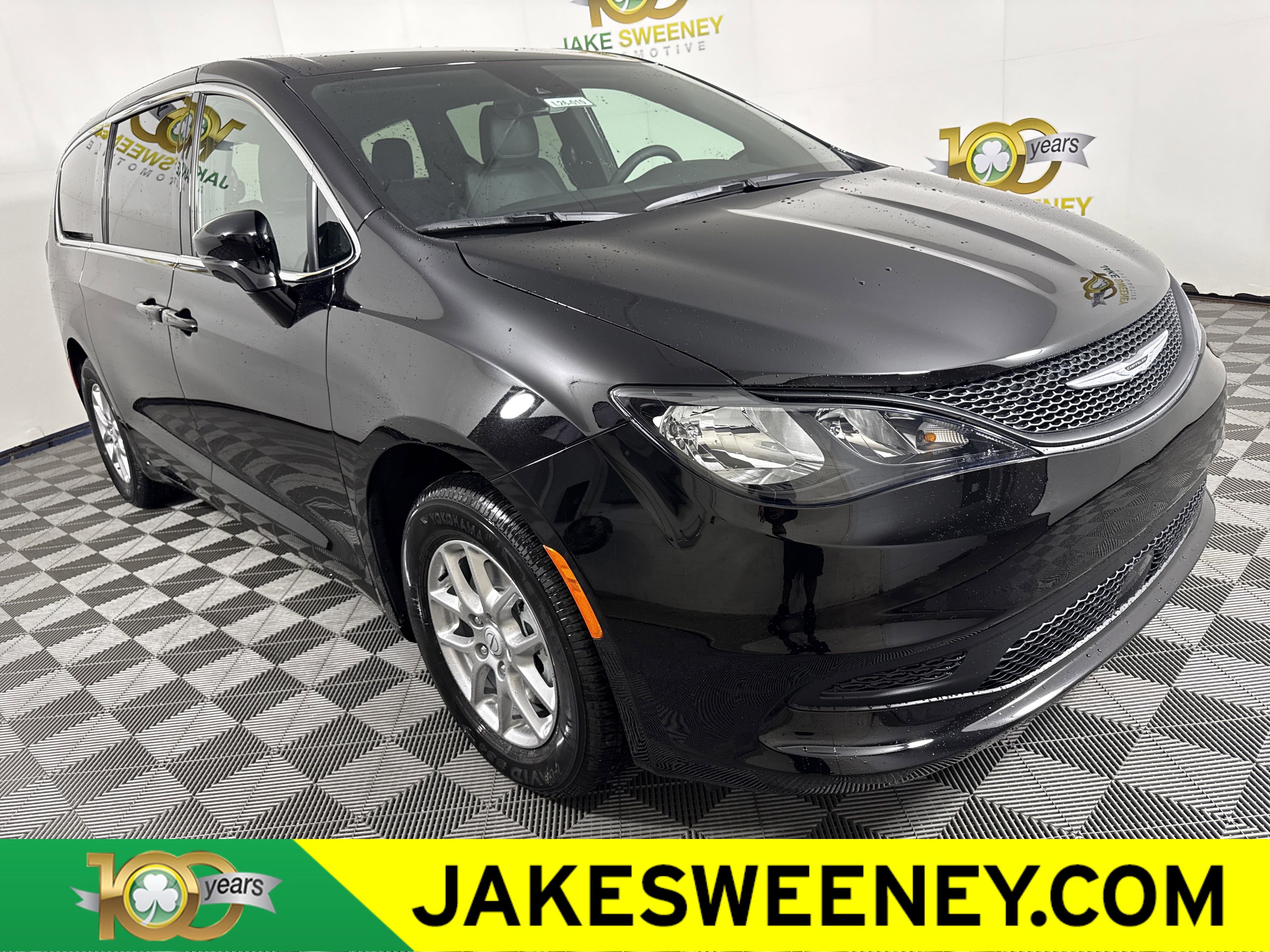 New 2026 Chrysler Voyager LX