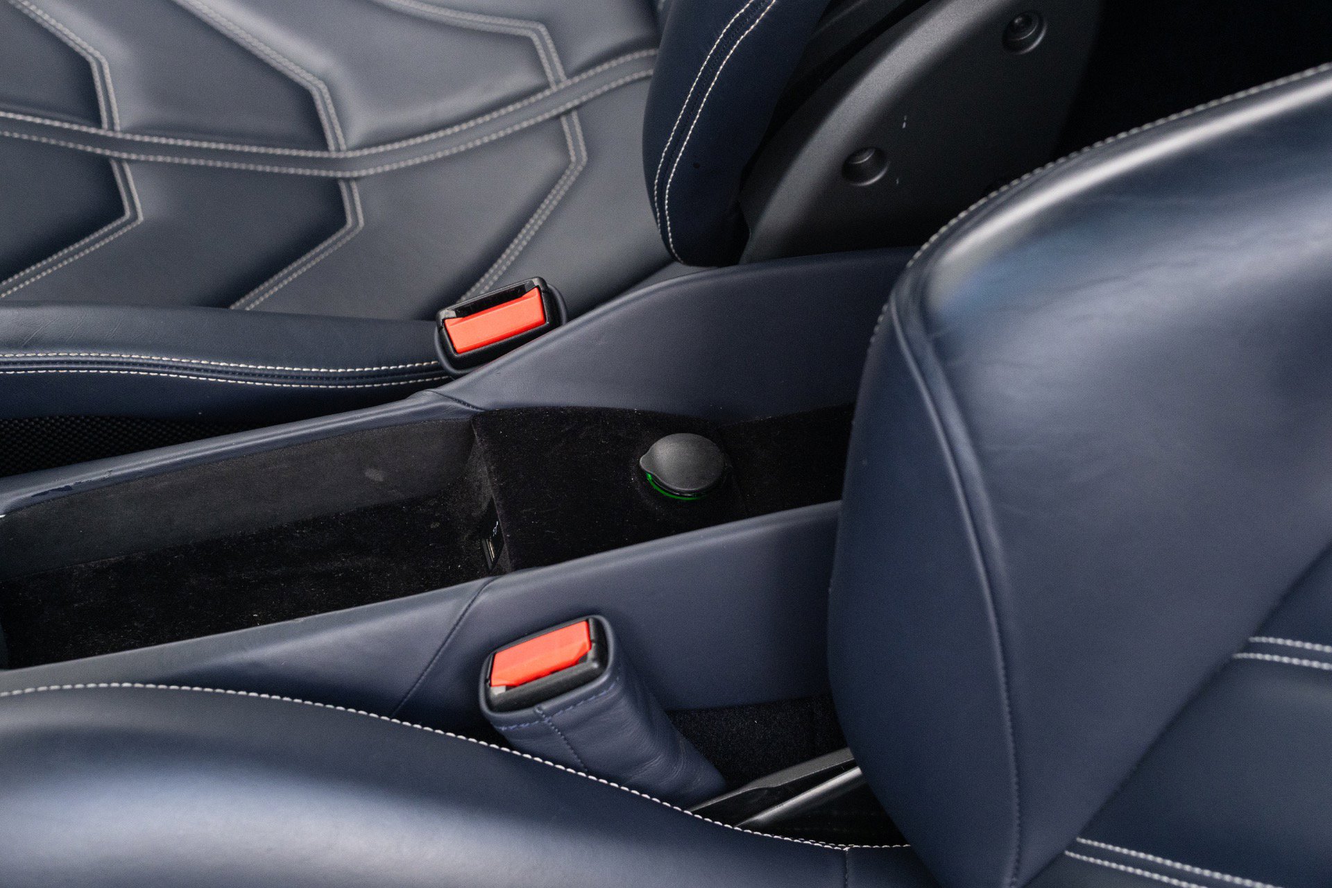 Used 2016 Ferrari 488 GTB image 47