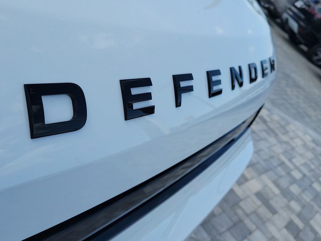 New 2026 Land Rover Defender 130 S AWD/4WD image 9