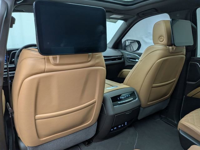 Used 2024 Cadillac Escalade Sport w/ Touring Package image 23