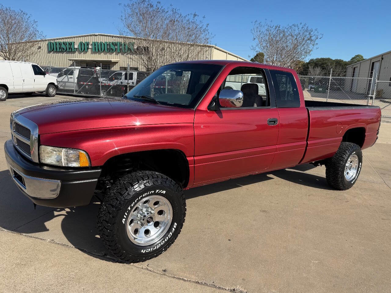 Used 1997 Dodge Ram 2500 Truck 4x4 Club Cab image 1