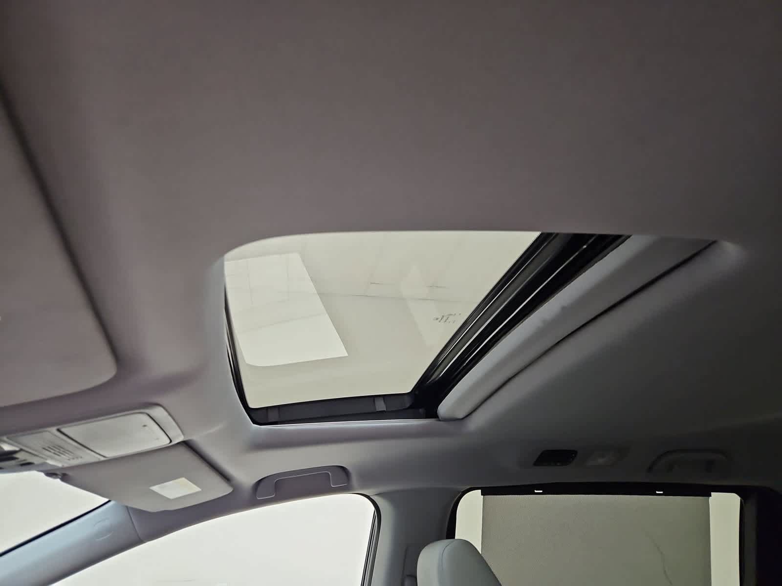 Certified 2023 Honda Odyssey EX-L image 3