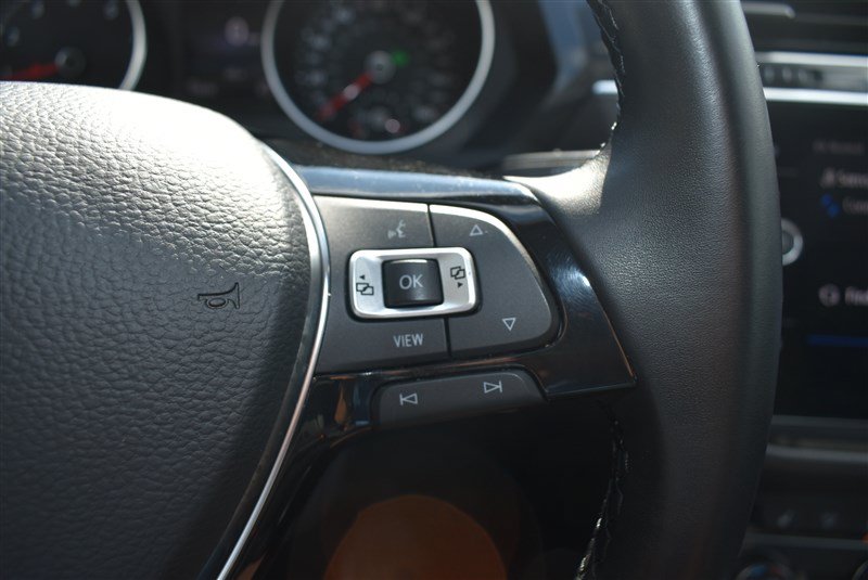 Used 2019 Volkswagen Tiguan SE w/ Panoramic Sunroof Package AWD/4WD image 18