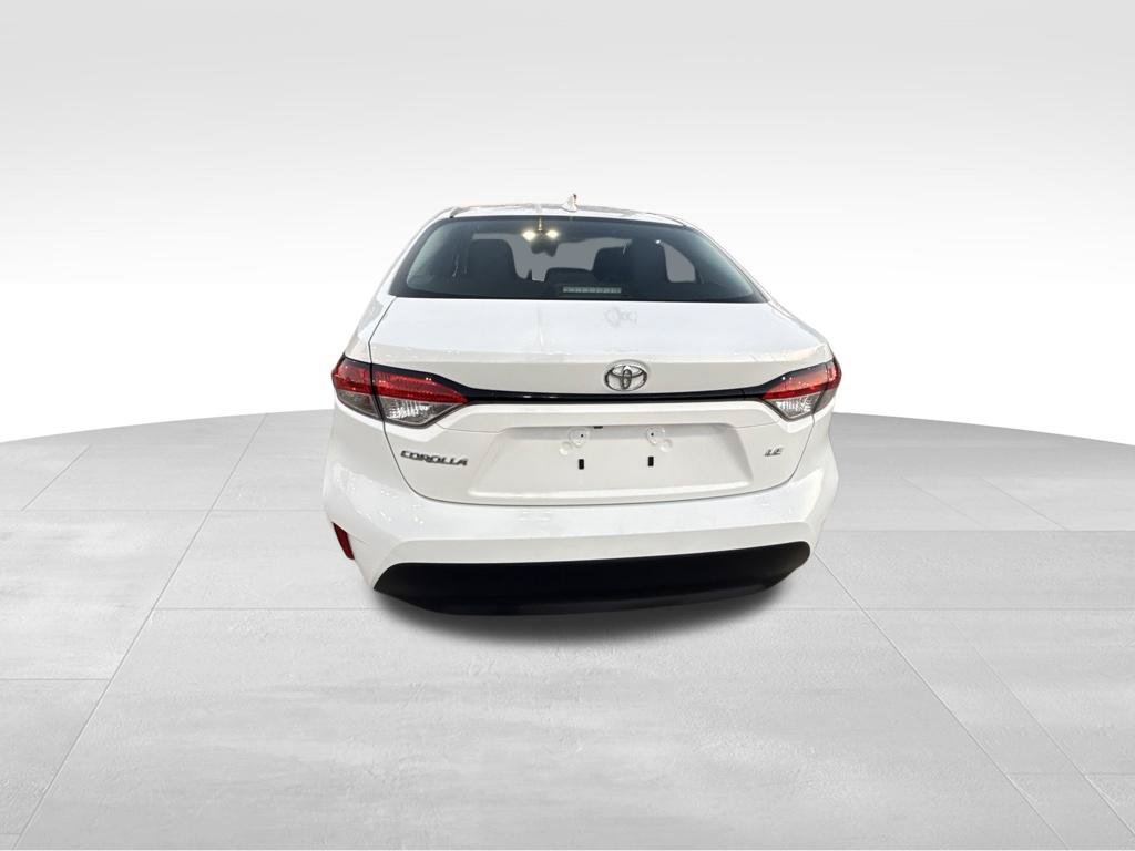 Used 2025 Toyota Corolla LE FWD image 4