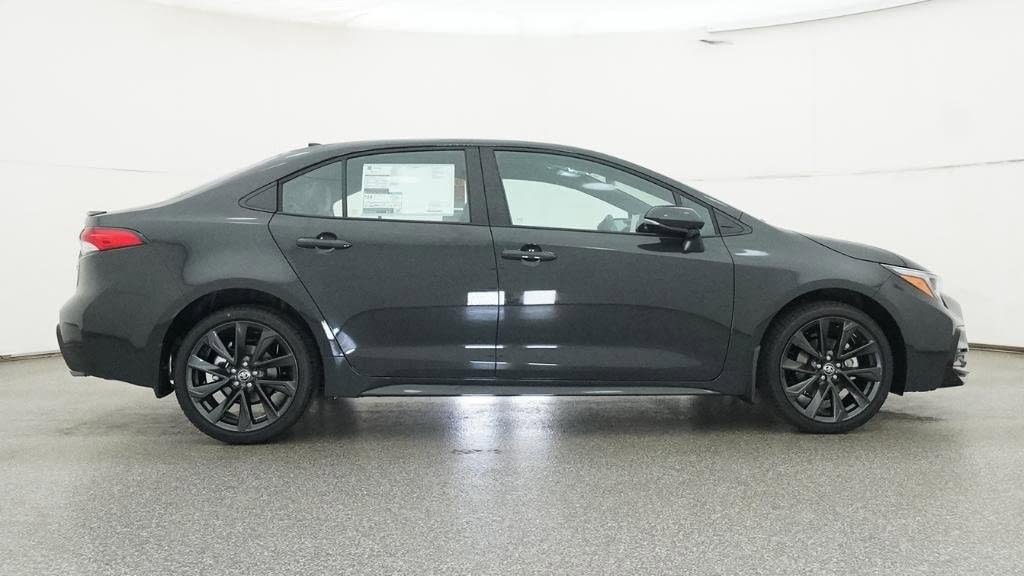 Used 2026 Toyota Corolla SE FWD image 22