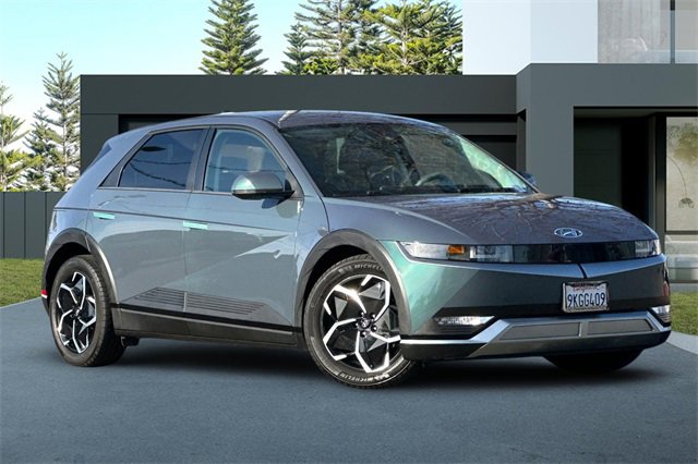 Used 2024 Hyundai Ioniq 5 SE image 2