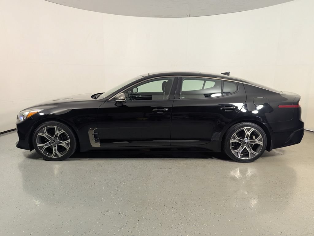 Used 2021 Kia Stinger GT-Line w/ Sun & Sound Package RWD image 4