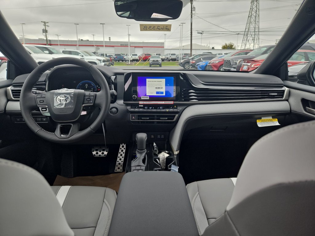 New 2026 Toyota Camry SE w/ Convenience Package FWD image 12