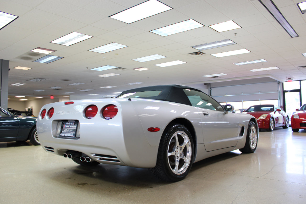 Used 2004 Chevrolet Corvette Convertible w/ Preferred Equipment Group image 20