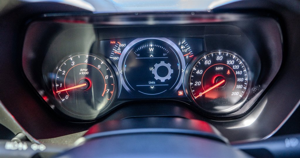 Used 2019 Chevrolet Camaro SS image 19