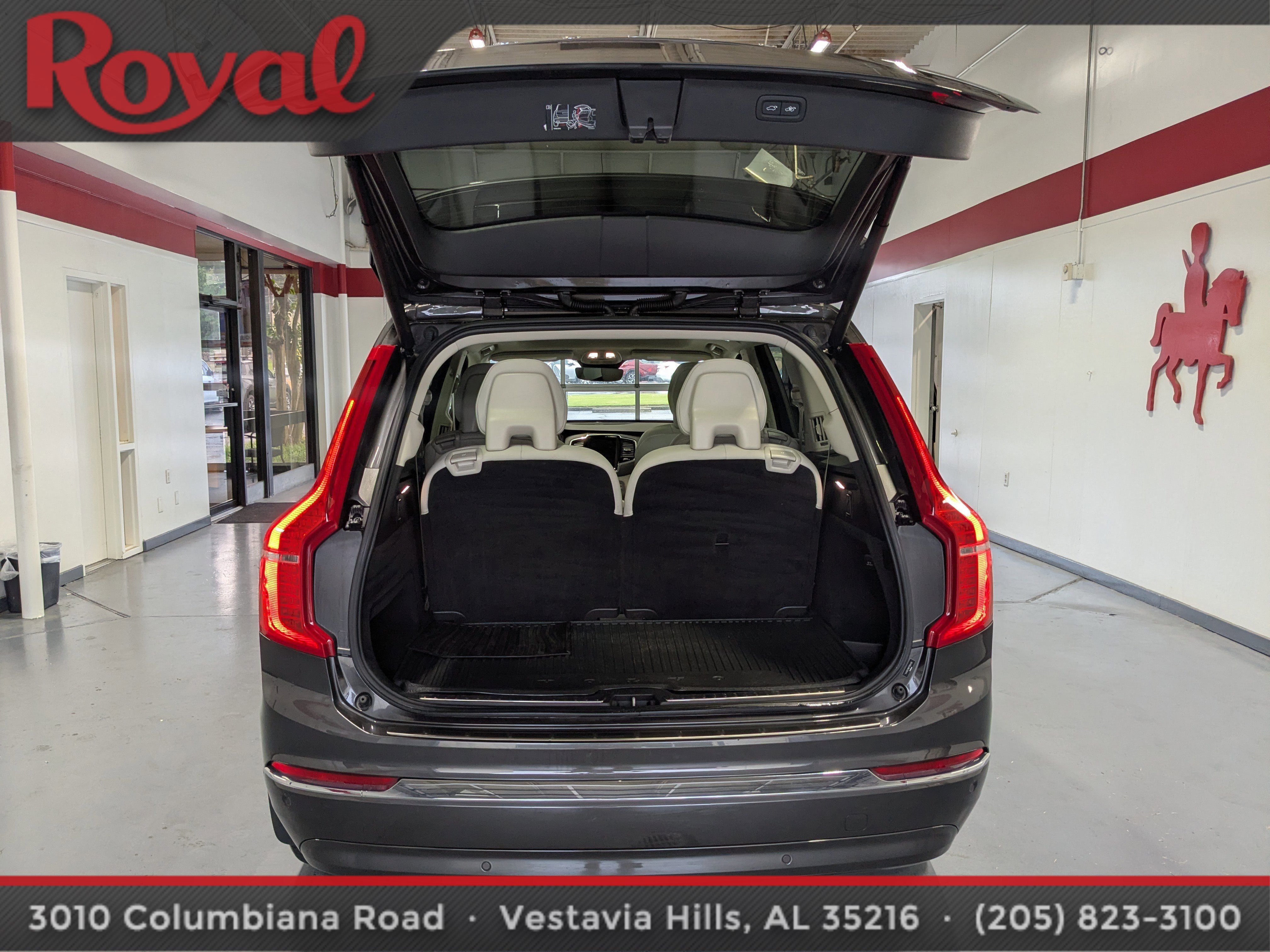 Certified 2023 Volvo XC90 B6 Plus w/ Protection Package Premier AWD/4WD image 12
