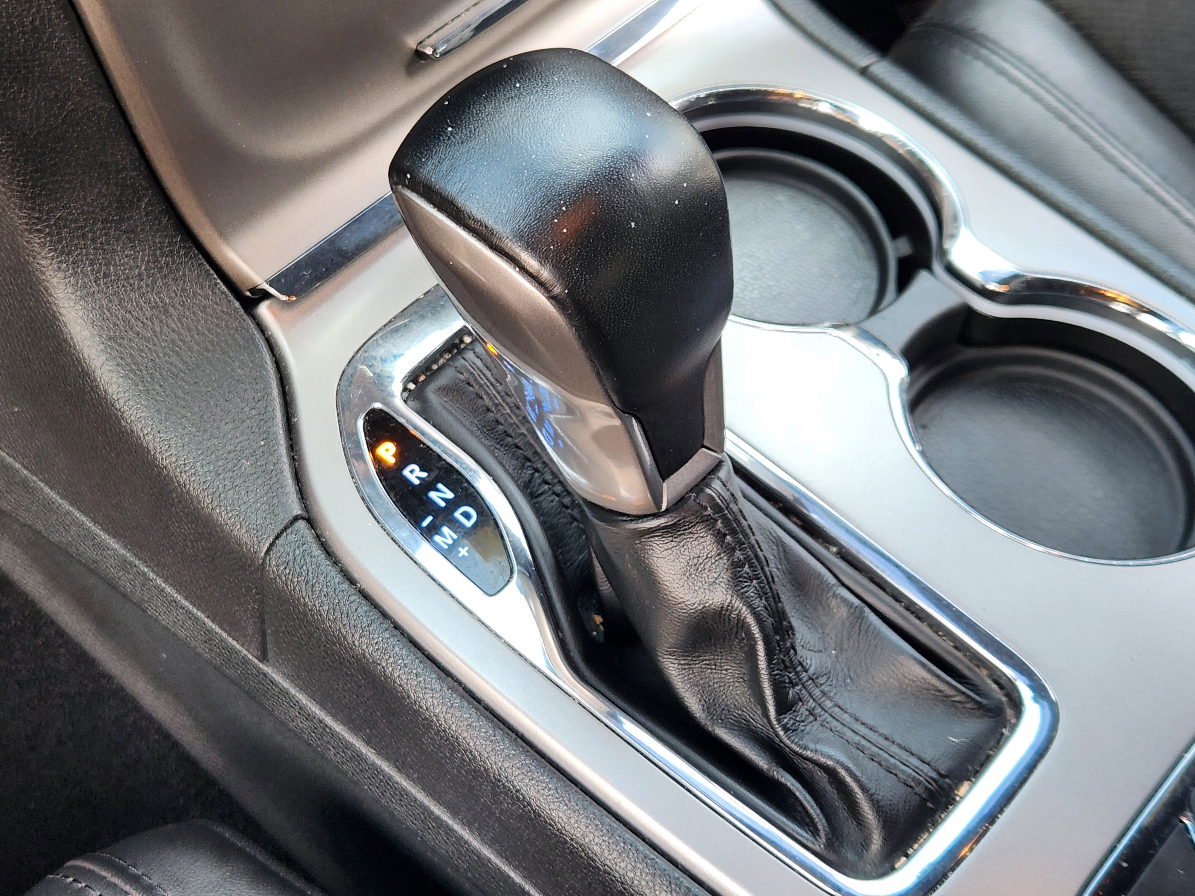 Used 2022 Jeep Grand Cherokee Laredo X image 13