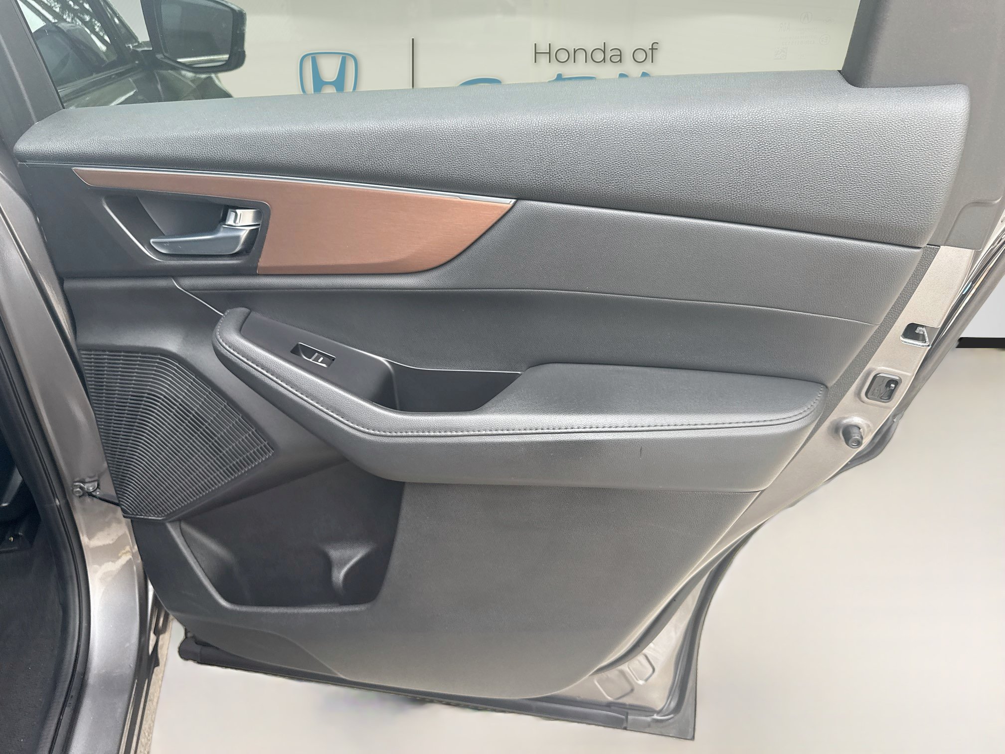 Used 2022 Acura MDX FWD image 31