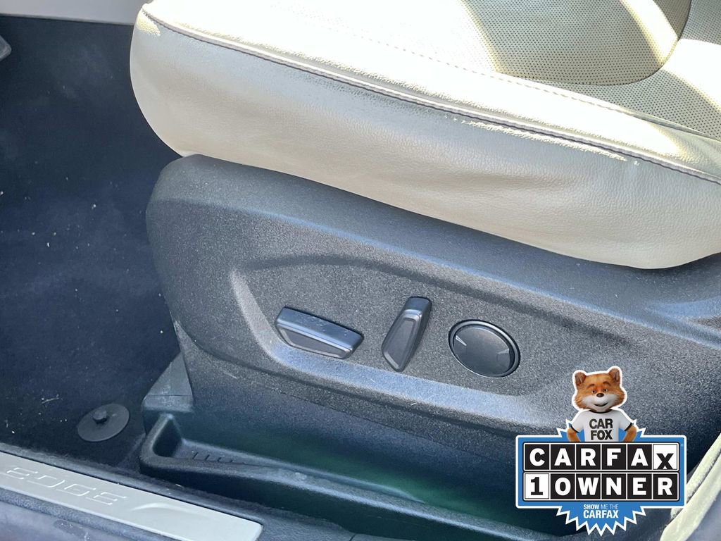 Used 2022 Ford Edge Titanium w/ Equipment Group 301A image 29