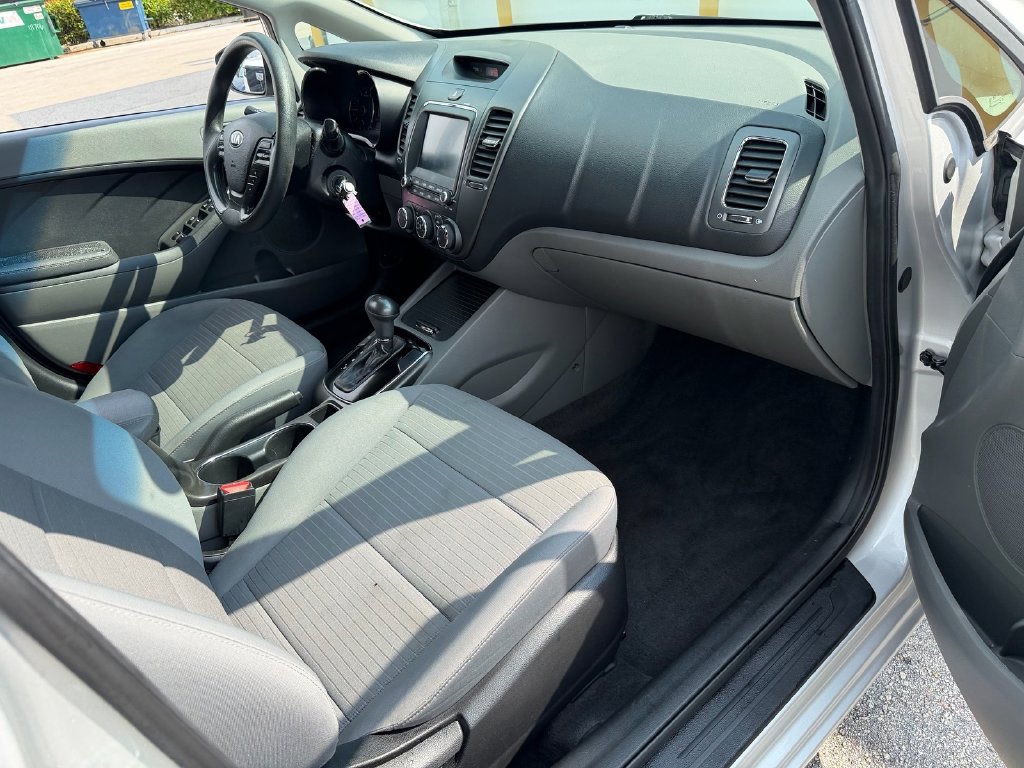 Used 2018 Kia Forte LX w/ LX Popular Package FWD image 17
