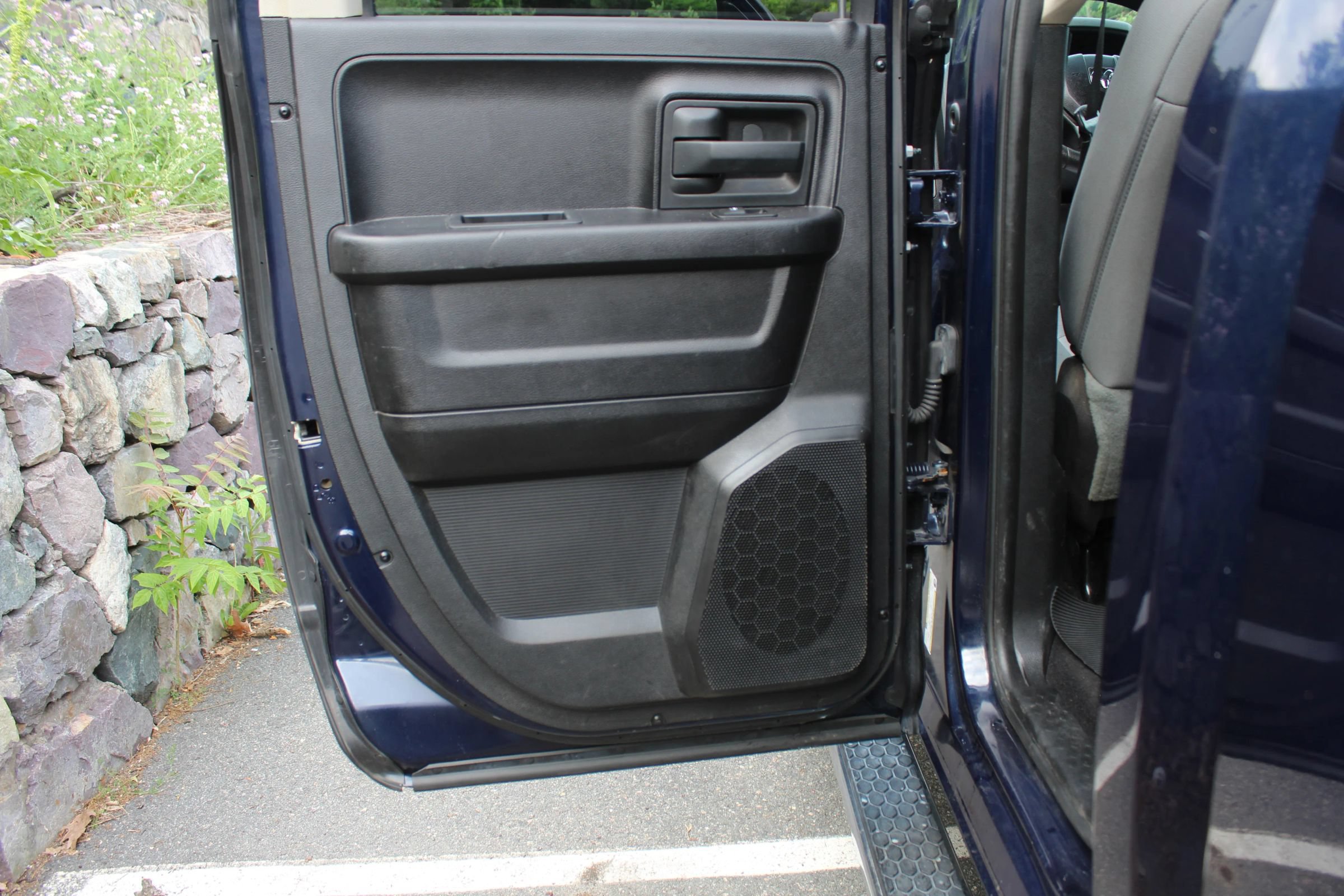 Used 2015 RAM 1500 Express AWD/4WD image 14