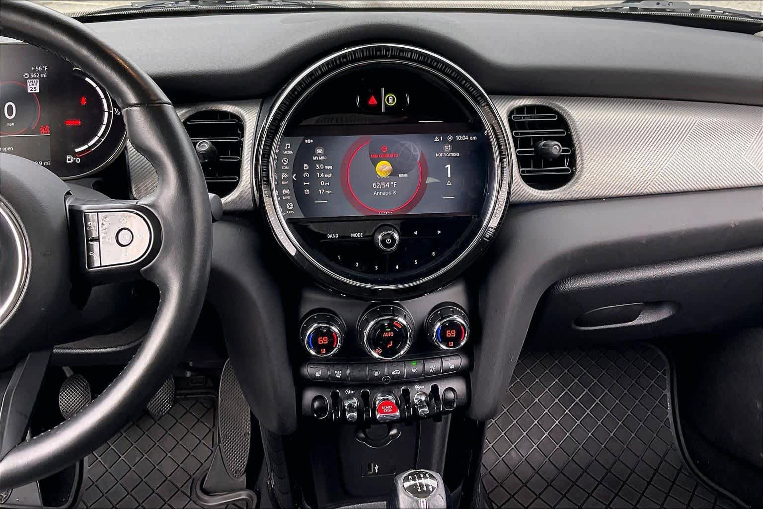 Used 2024 MINI Cooper 2-Door Hardtop FWD image 6