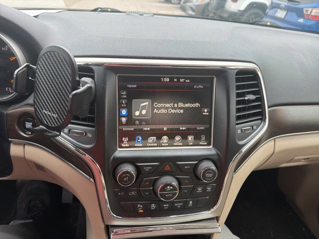 Used 2017 Jeep Grand Cherokee Limited w/ Trailer Tow Group IV image 13