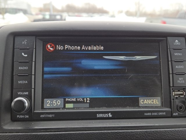 Used 2015 Chrysler Town & Country Touring w/ Driver Convenience Group image 3