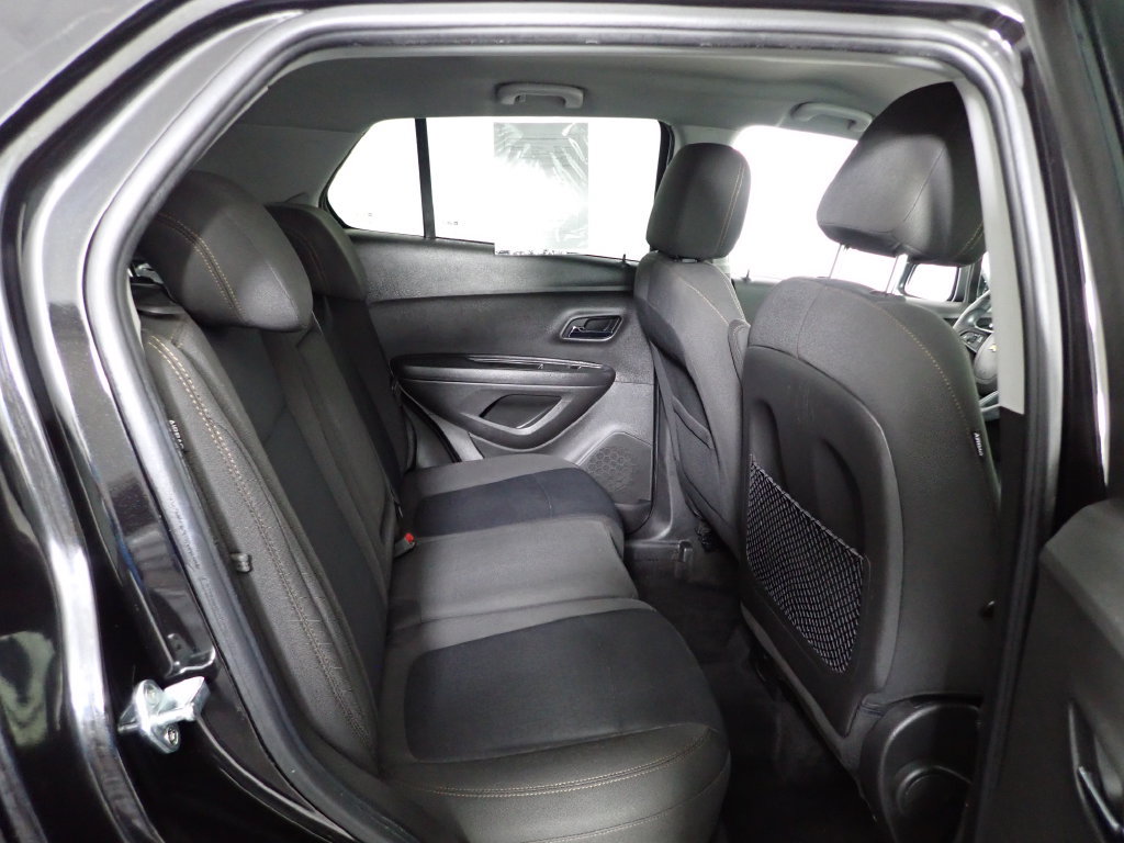 Used 2020 Chevrolet Trax LS w/ Tint and Cruise Package AWD/4WD image 29