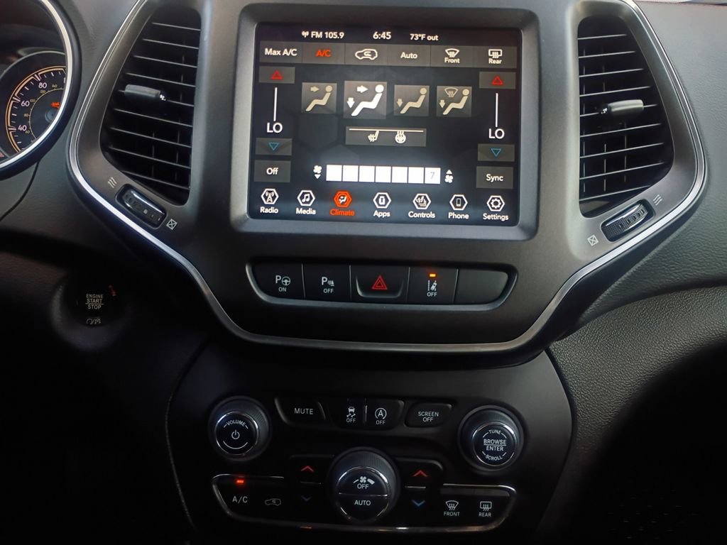 Used 2021 Jeep Cherokee Trailhawk w/ Technology Group image 4