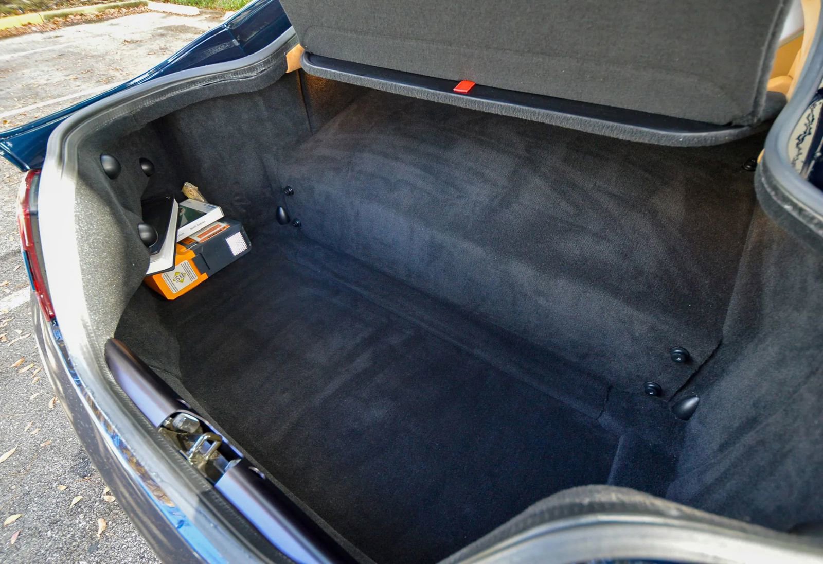 Used 2008 Aston Martin V8 Vantage Coupe image 55