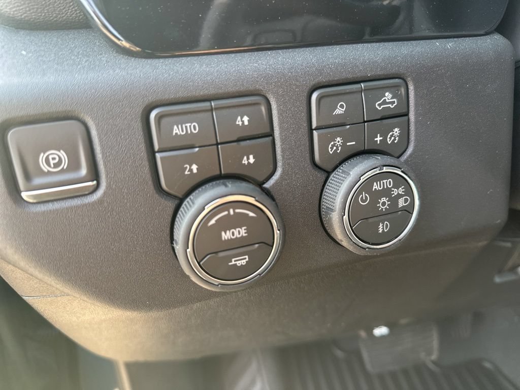New 2026 Chevrolet Silverado 2500 LTZ w/ LTZ Plus Package AWD/4WD image 11