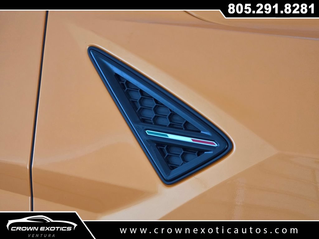 Used 2024 Lamborghini Urus S AWD/4WD image 12
