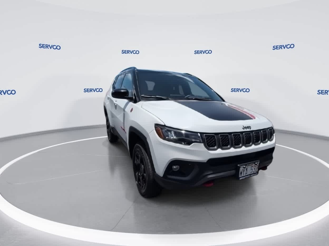 Used 2024 Jeep Compass Trailhawk AWD/4WD image 2